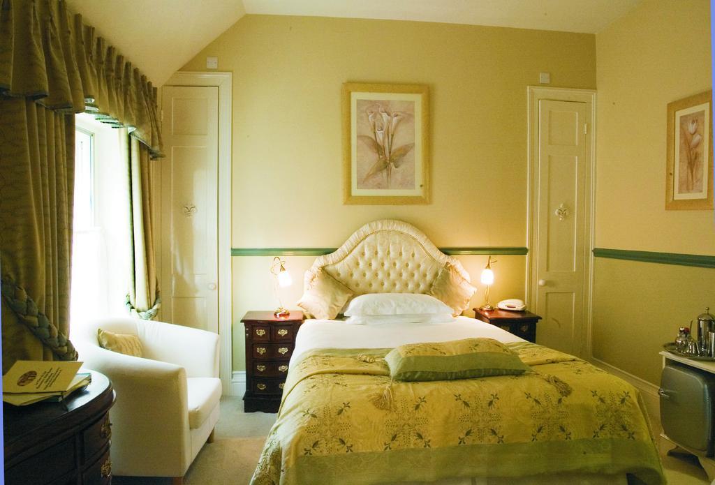La Fleur De Lys Hotel Shaftesbury Quarto foto