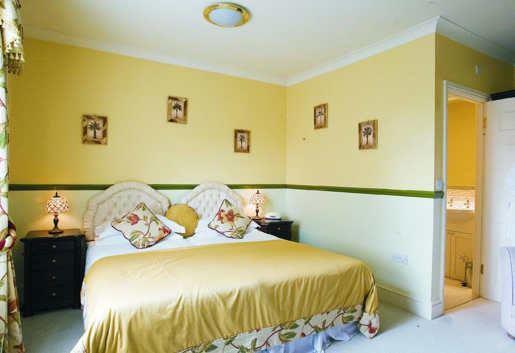 La Fleur De Lys Hotel Shaftesbury Quarto foto
